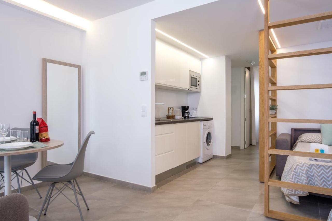Sea Breeze Apartments กาลามิยอร์ ภายนอก รูปภาพ