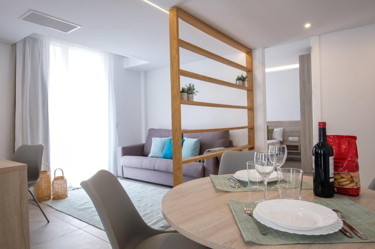 Sea Breeze Apartments กาลามิยอร์ ภายนอก รูปภาพ
