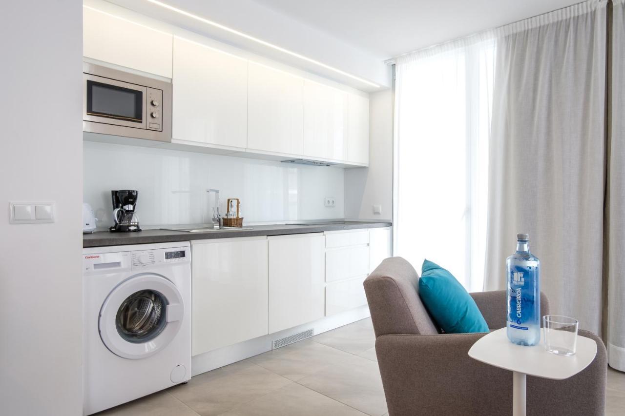 Sea Breeze Apartments กาลามิยอร์ ภายนอก รูปภาพ