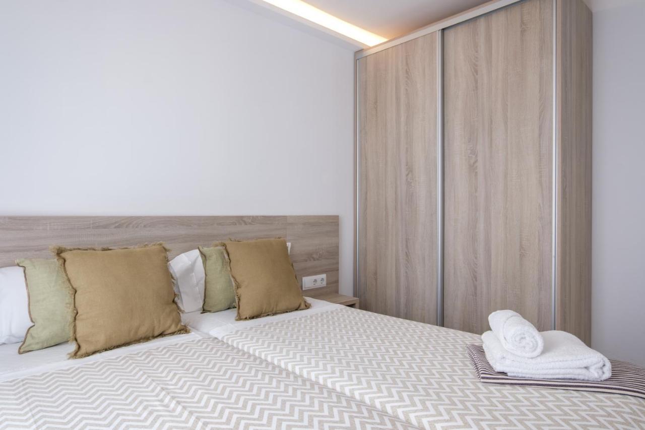 Sea Breeze Apartments กาลามิยอร์ ภายนอก รูปภาพ