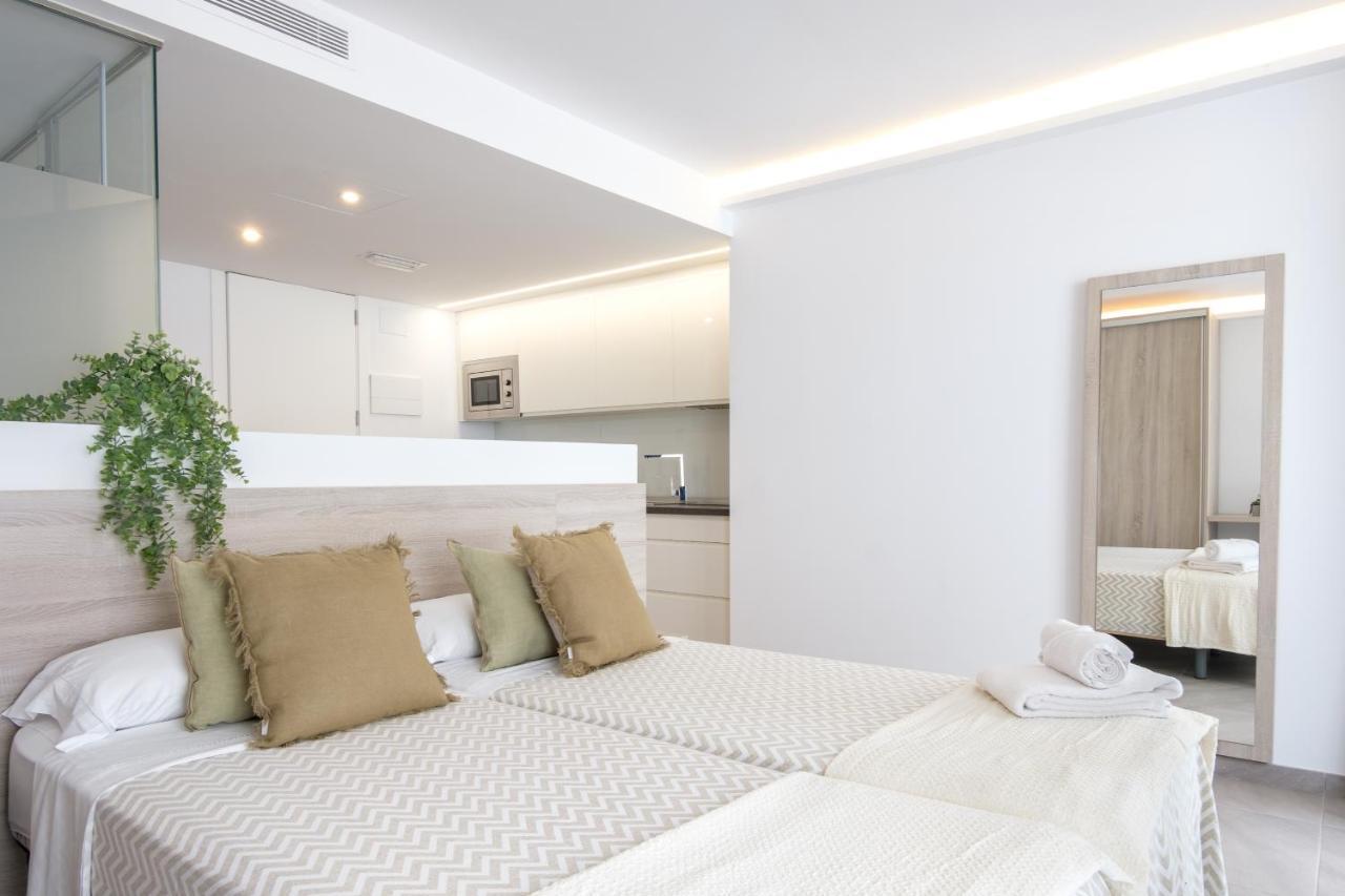 Sea Breeze Apartments กาลามิยอร์ ภายนอก รูปภาพ