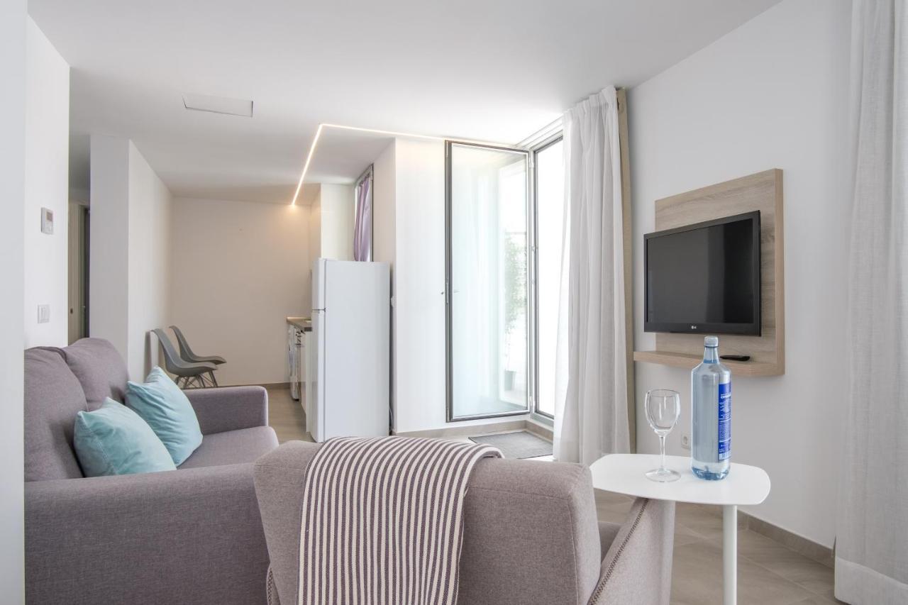 Sea Breeze Apartments กาลามิยอร์ ภายนอก รูปภาพ