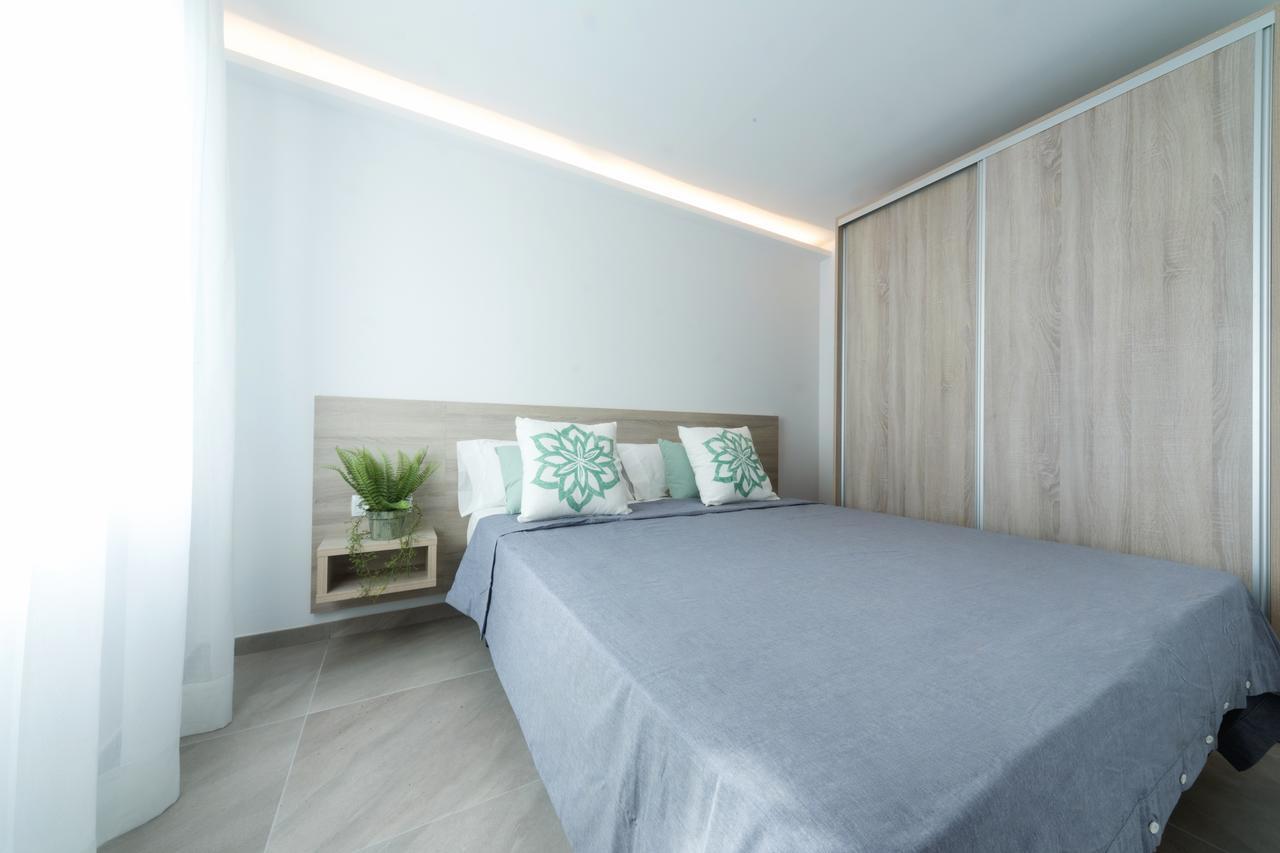 Sea Breeze Apartments กาลามิยอร์ ภายนอก รูปภาพ