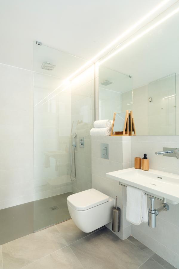 Sea Breeze Apartments กาลามิยอร์ ภายนอก รูปภาพ