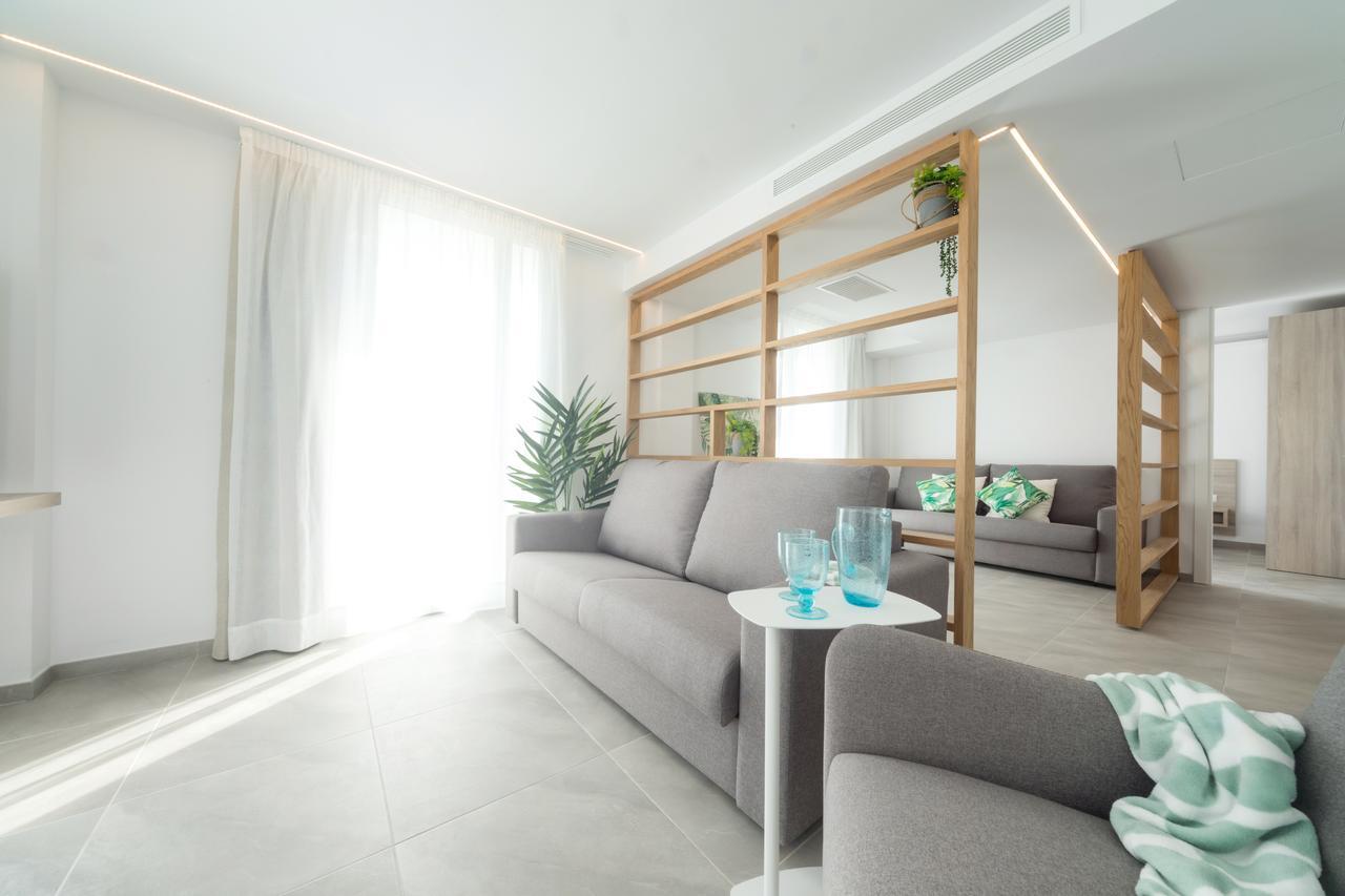 Sea Breeze Apartments กาลามิยอร์ ภายนอก รูปภาพ