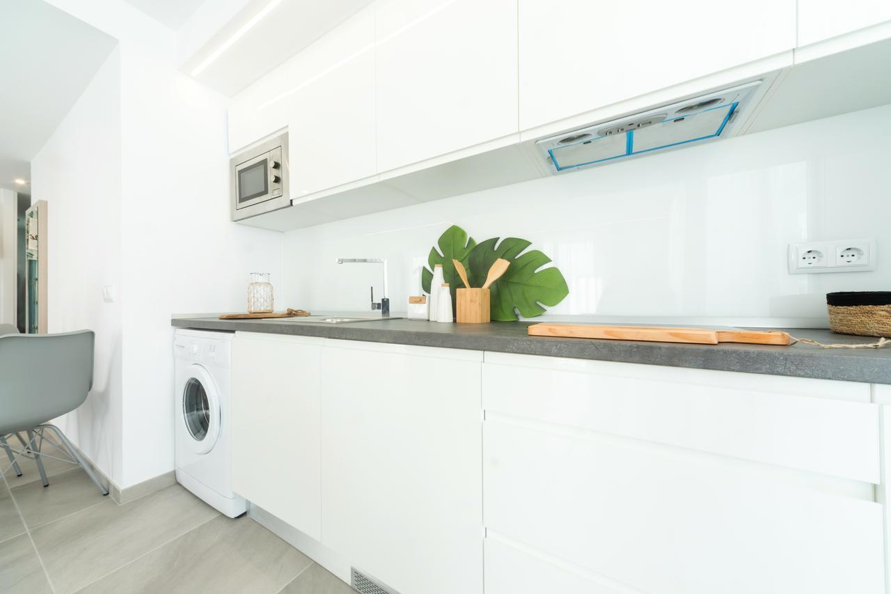 Sea Breeze Apartments กาลามิยอร์ ภายนอก รูปภาพ